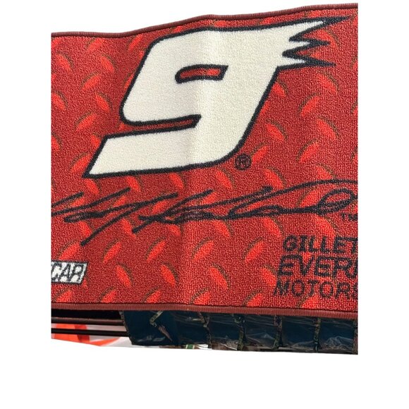 NASCAR Gillett Evernham Motorsports 20"x30" Rug - Picture 6 of 10